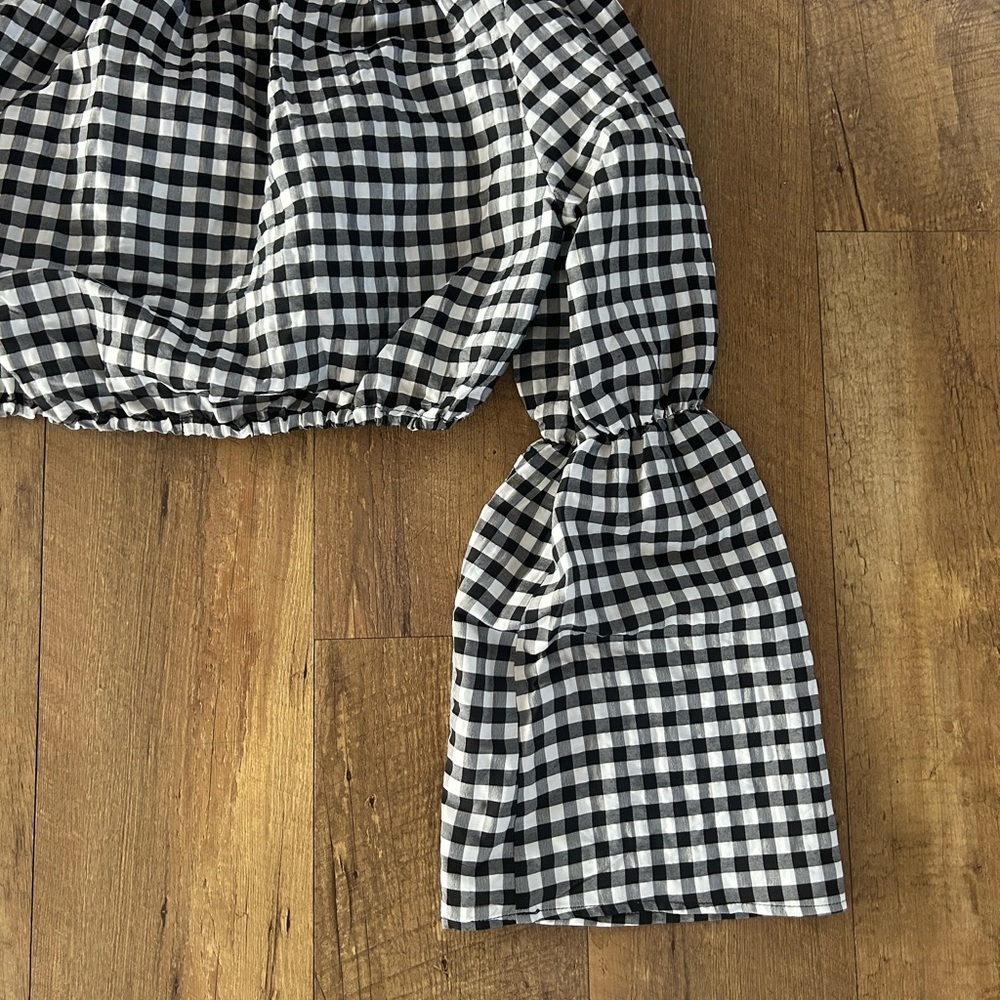 Topshop Gingham Smocked Crop Top NWT Puff Sleeve Black White Size 2 - Picture 9 of 9